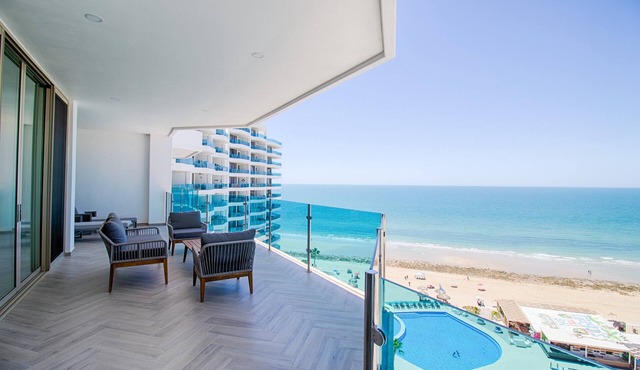Esmeralda Beach Resort 3 Bedrooms Condo C 903
