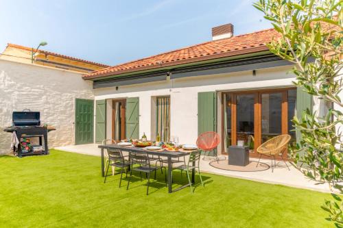 Espaciosa casa rural con amplio jardin y barbacoa