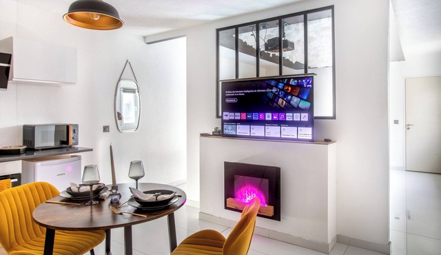 ESPLANADE LovelyRoom SPA, SAUNA, CINEMA