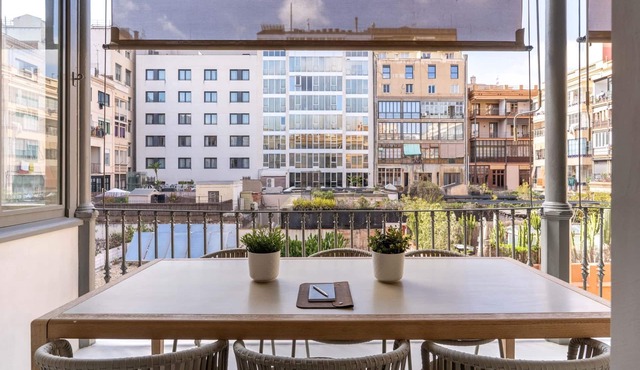 Esplendido Apto de 3 Habitaciones con Terraza