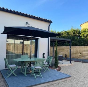 Esprit Luberon, Le Cyprès logement entier in Le Thor