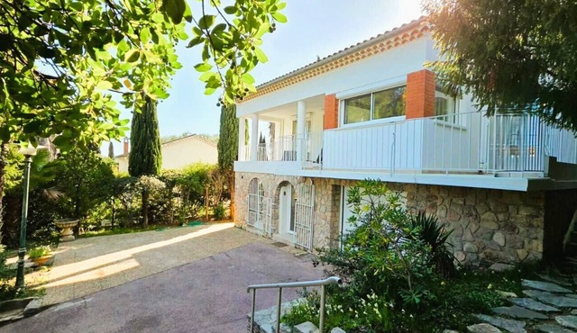 Esprit Provence Grande Villa Piscine Jardin & Mer