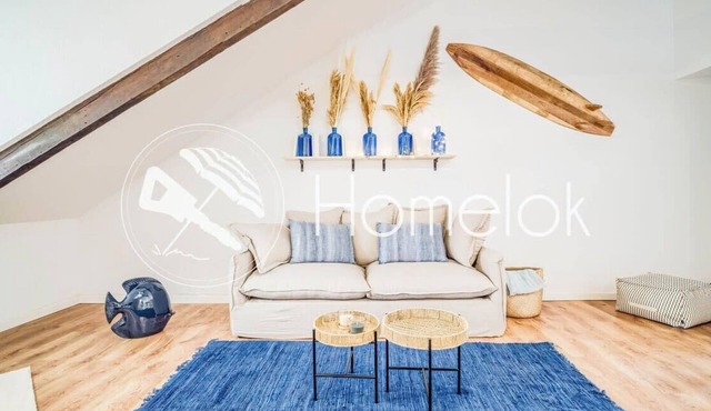 Esprit Surf en Centre-Ville – Studio Mezzanine