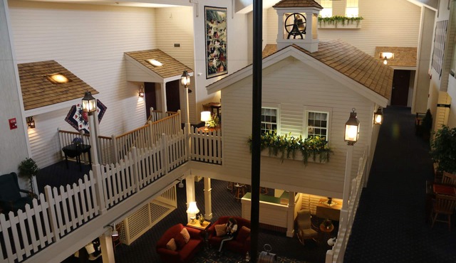 Essenhaus Inn & Conference Center