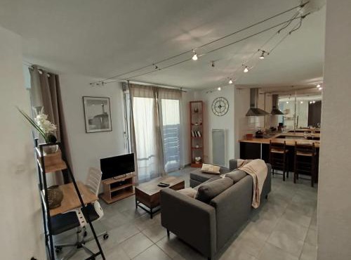 Essential Near stadium Air conditioning et Private parking