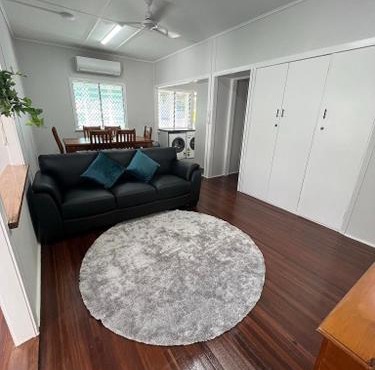 Essex Court - Beach House Motel