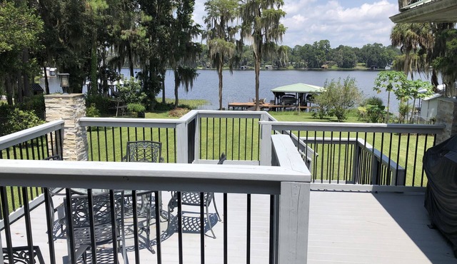 Estate Home on beautiful Melrose Bay