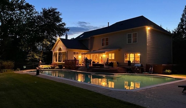 Estate home with private pool and spa - close to Washington DC