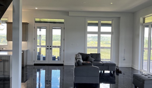 Estate house with forested land,stunning scenes & sweeping valley