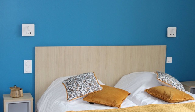 Estate in the heart of the Montagne Bourbonnaise - 14 bedrooms & event rooms