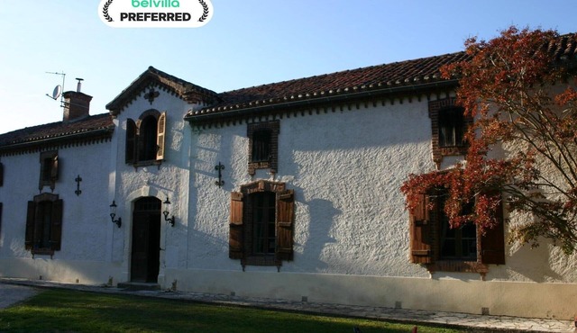 Estate in Pyrenees with Pool and Golf Nearby