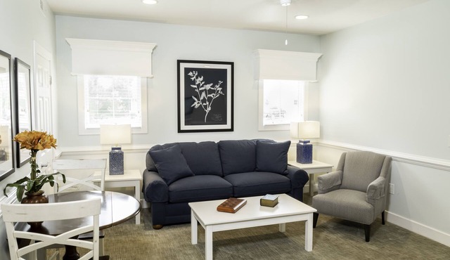 Estate living with all the amenities next to water country USA