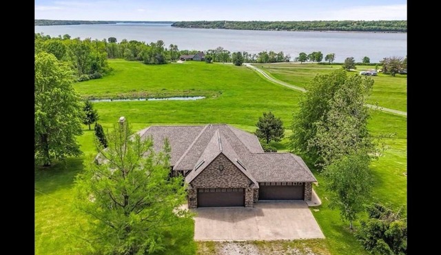 Estate on the Mississippi in Nauvoo