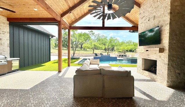 Estate & Sunday House at The Sanctuary