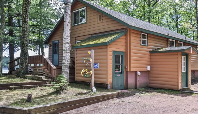 Estrold's Cabin- Red Oak Cabin