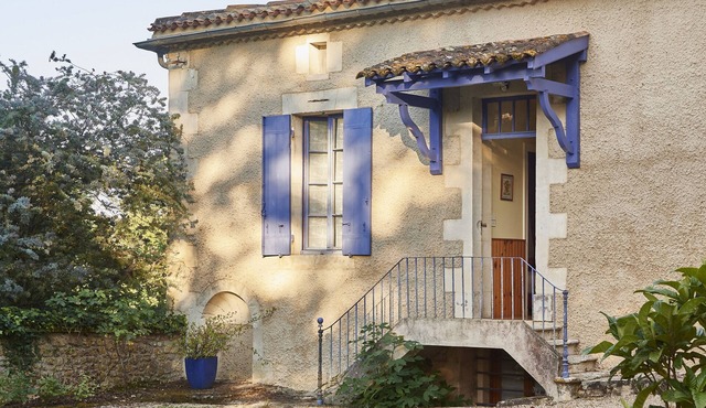 Estuaire Gironde - Near BLAYE In the vineyards at 1 km shops Gite 75m²