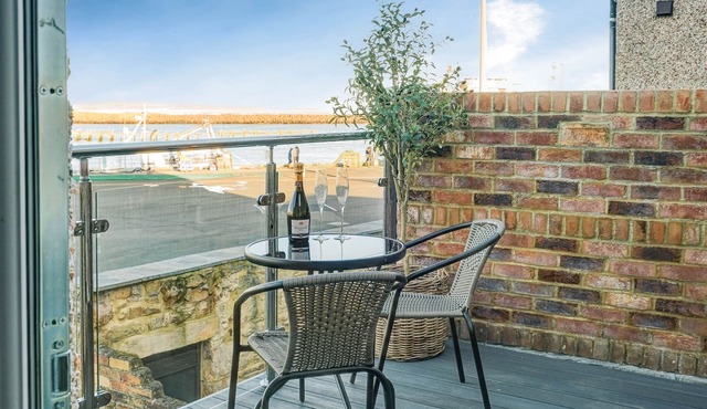 Estuary Point - relax from first floor balcony