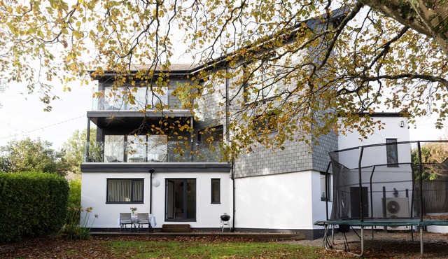 ESTUARY WATCH, family friendly, luxury holiday cottage in Carbis Bay