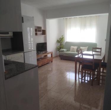 Estudio cerca de la playa