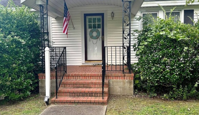 ESVA Down by the Sea & Pet Friendly