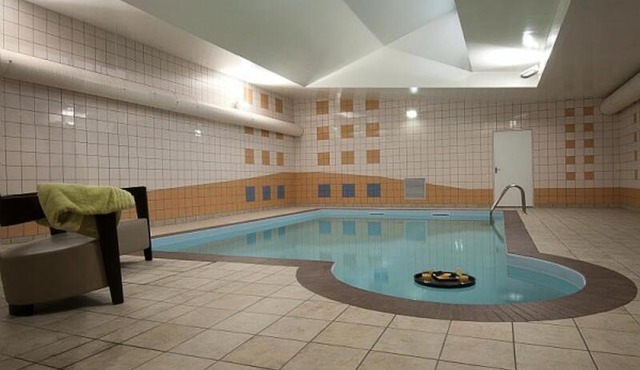 Eté 2022 - Studio meublé résidence 3 étoiles avec piscine intérieure - place parking privé comprise