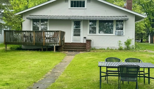 Ethel's Cottage-on the shore of Gull Lake Nisswa MN