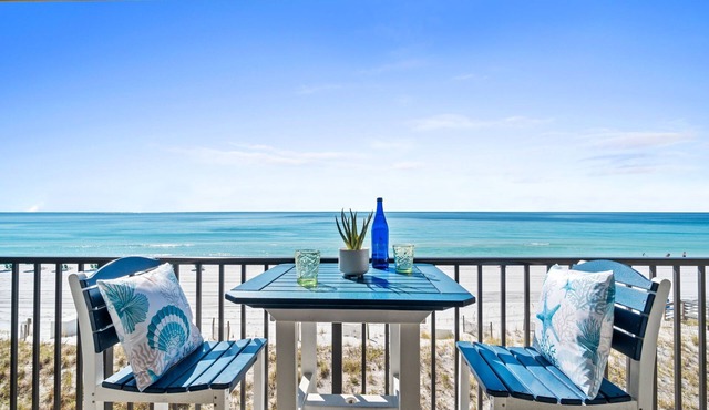 ETW 3006: Beach Paradise - Rise and shine on beach time! Book now!