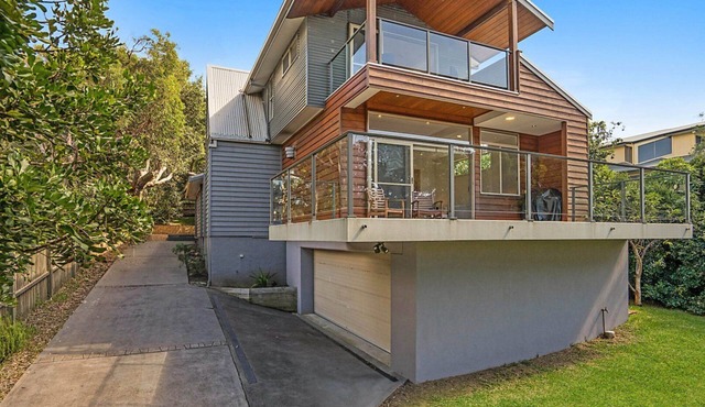 Eucalyptus Beach House by HolidayCo.