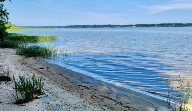 “Eufaula Cottage” Charming Lakefront Cottage