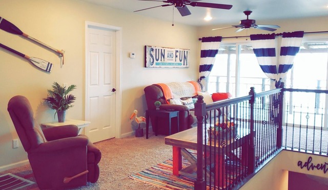 Eufaula Lakefront House In Quiet Neighborhood w/Private Dock & Game room