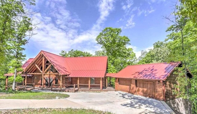 Eureka Springs Mountain Escape!