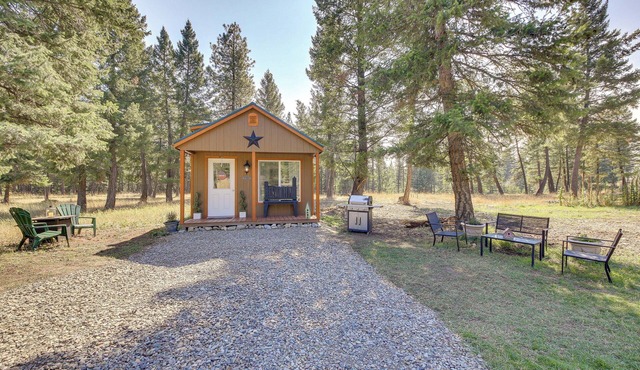 Eureka Vacation Rental: Steps to Creek & Fishing!