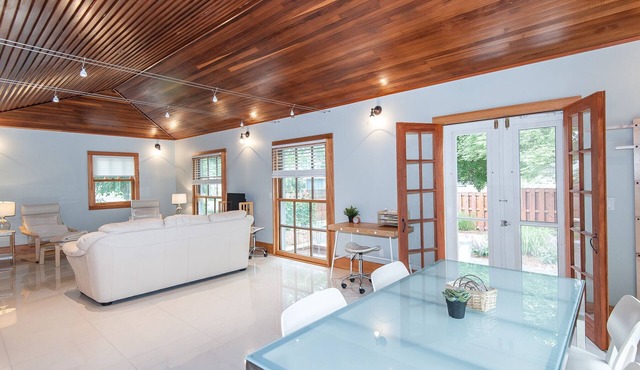 Euro House, Spacious! Near Mayo-Private Home