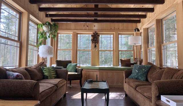 Euro-style Woodland Retreat - Great Northen Tea Haus