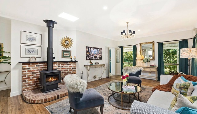 European-inspired Country Home walking distance to Bundanoon Village