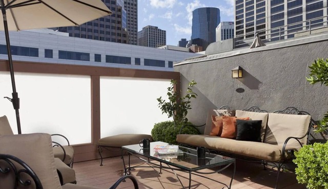 European Room Near Ghirardelli Square, Civic Center & Ferry Terminal