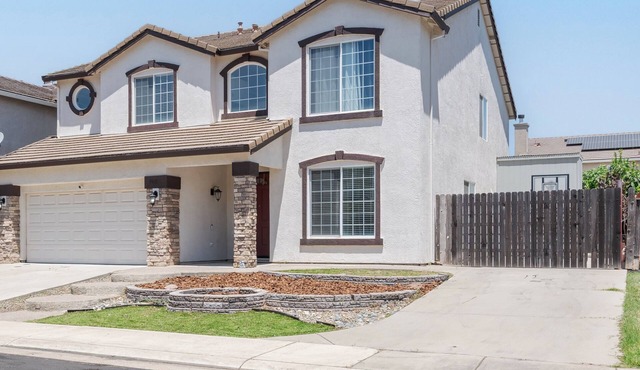 EV Fast Charger 5BD Amazing Home