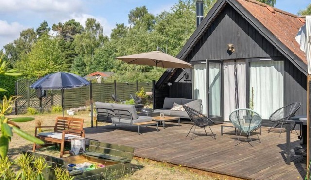 "Evalina" - 4.4km from the sea by Interhome