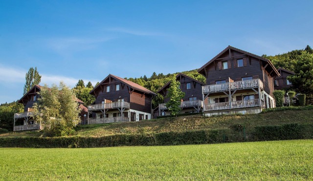 Evasion Détente | Chalet en Bord de Lac + Piscine