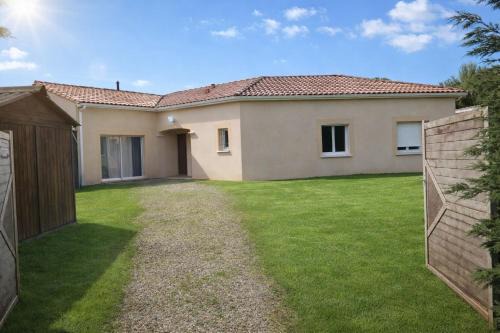 Evasion nature avec spa et piscine - Maison spacieuse à Montpouillan 47200