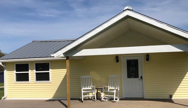Evening Primrose Cottage at Blue Jay Orchard