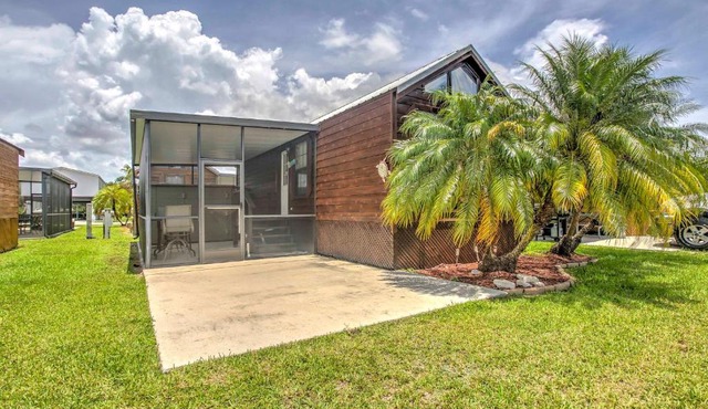 Everglades City Cabin with Boat Slip and Pool Access!