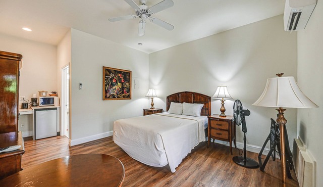 Everglades Escape w/Outdoor Pool & Marina Access!