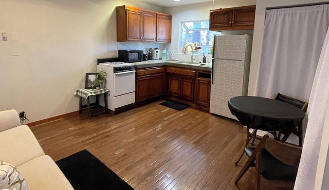 Evergreen Inn Cottage