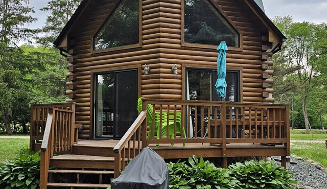 Evergreen Lodge,Waterfront Log Cabin,Wolf River,Partridge Lake,Fremont,Wisconsin