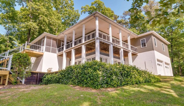 Everybody Loves Nobody`s Business