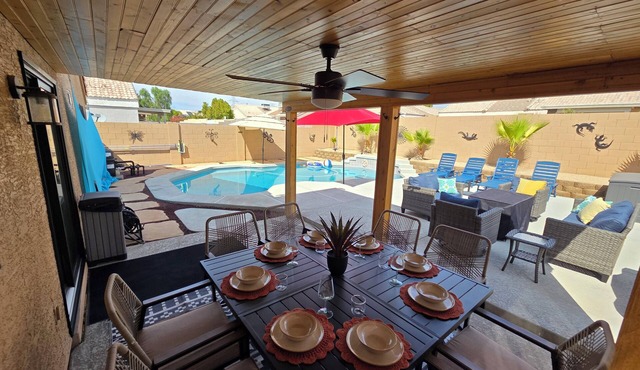 Everything NEW! -Private Pool Oasis -Food Festivals -Fire Pit -Luxury Stay