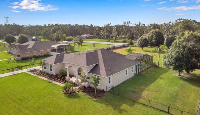 Everything you need in a home to enjoy Florida.