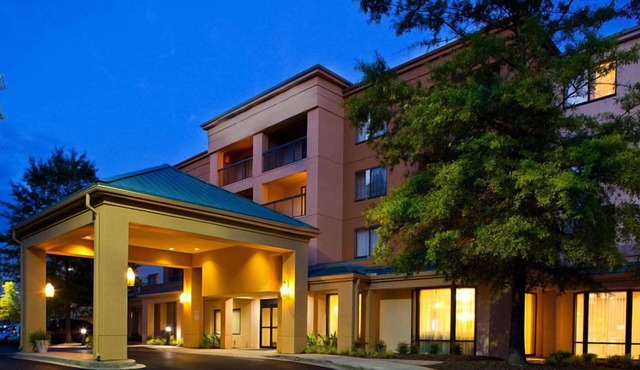 Everything You Need For The Perfect Vacation! Pet-Friendly Property, Parking