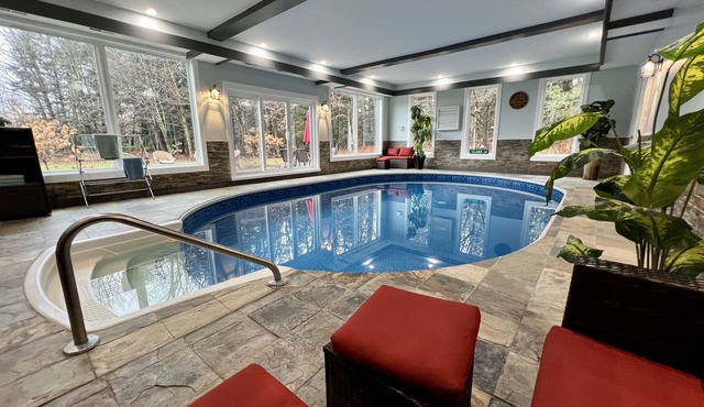 Everything you need - swim, relax, play outside!